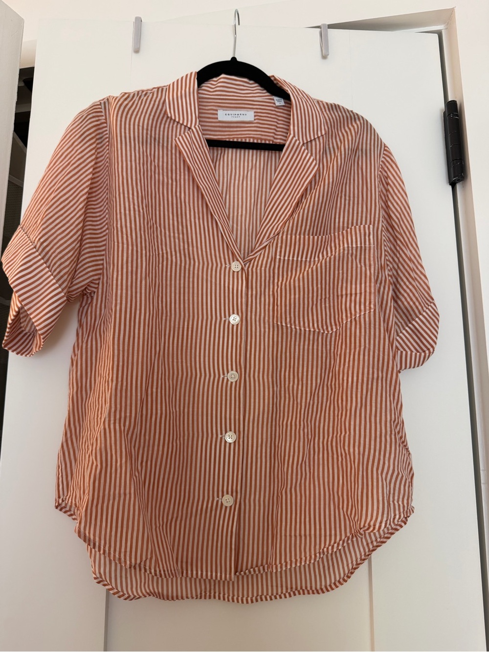NWOT Equipment Top